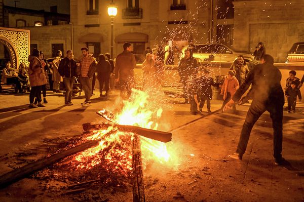 В этот вторник азербайджанцы обычно высаживают символ плодородия праздника - семени. В этом символизм самого праздника - пробуждение жизни, начало чего-то нового и светлого. - Sputnik Азербайджан