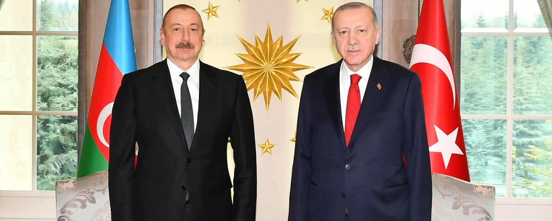 İlham Əliyev ilə Türkiyə Prezidenti Rəcəb Tayyib Ərdoğan arasında görüş başlayıb - Sputnik Азербайджан, 1920, 20.05.2024