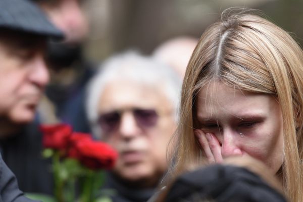 Рустаму Ибрагимбекову как сценаристу и режиссеру принадлежат заслуги также в развитии кинематографии. Снятые по сценарию писателя фильмы, такие как "В одном южном городе", "Белое солнце пустыни", "Допрос", "День рождения" и многие другие принесли ему большую славу и были удостоены высоких наград. - Sputnik Азербайджан