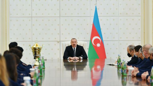 Президент Азербайджанской Республики Ильхам Алиев в четверг. 17 марта, принял участников 7-го чемпионата Европы по борьбе среди спортсменов до 23 лет, прошедшего в Болгарии - Sputnik Азербайджан