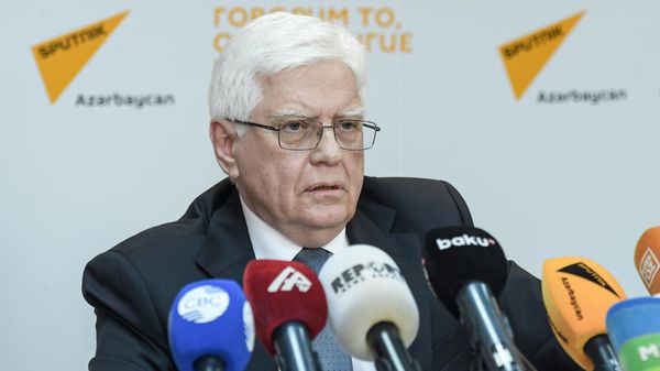 Посол РФ в Баку Михаил Бочарников - Sputnik Азербайджан