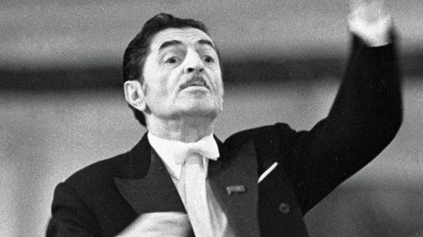 Главный дирижер Азербайджанского оркестра Ниязи - Sputnik Азербайджан