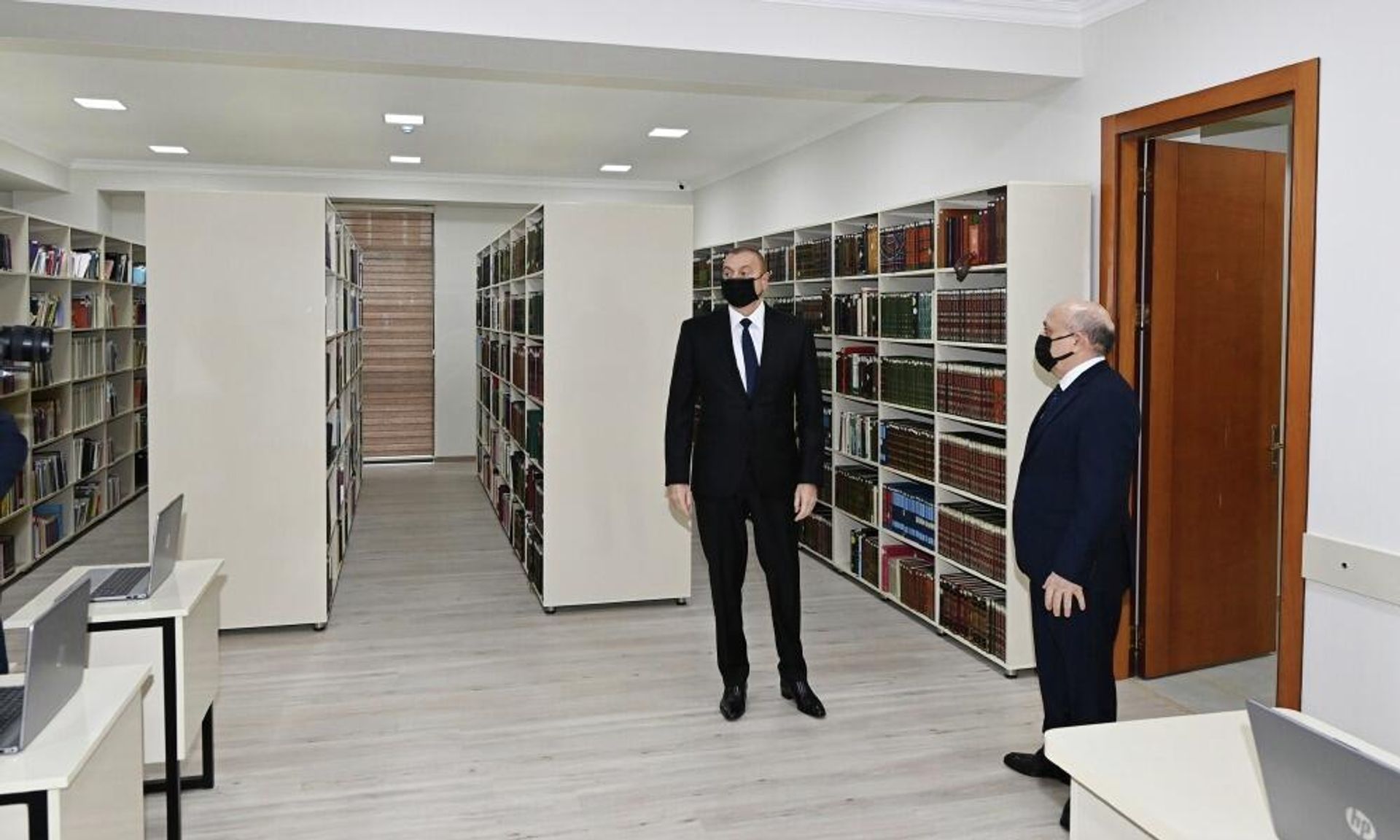 Prezident İlham Əliyev Azərbaycan İlahiyyat İnstitutunun yeni inzibati binasının açılışında iştirak edib - Sputnik Азербайджан, 1920, 11.04.2022