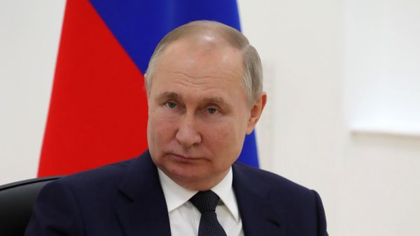 Президент РФ Владимир Путин - Sputnik Азербайджан