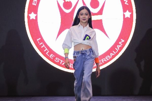 Финал конкурса красоты и талантов Little Stars of Azerbaijan 2021-2022, в котором принимали участие дети разных возвратов. - Sputnik Азербайджан