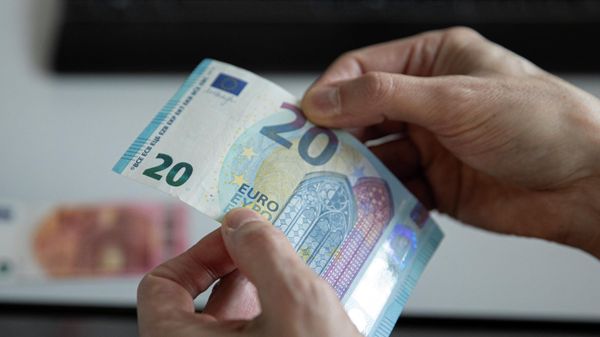 Купюра номиналом 20 евро, фото из архива - Sputnik Азербайджан