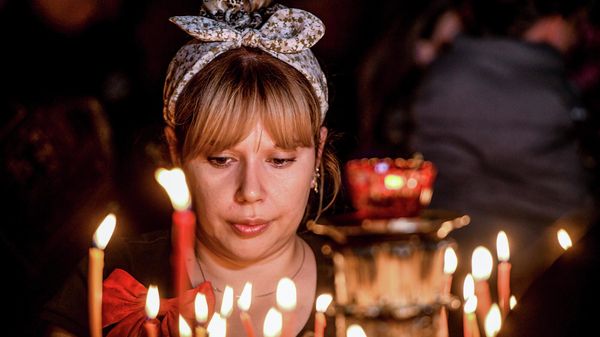 Пасхальное богослужение в Кафедральном соборе Святых Жен-Мироносиц в Баку - Sputnik Азербайджан
