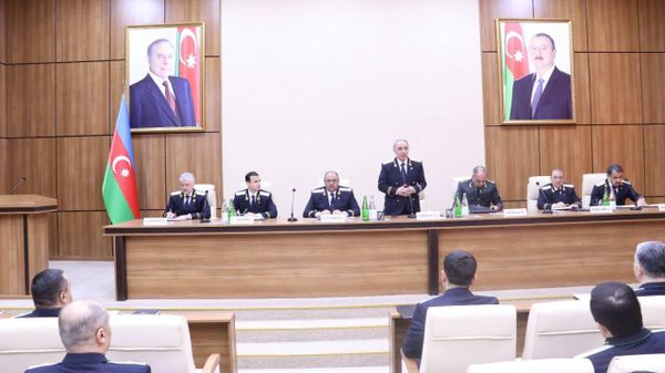 Оперативное совещание в Генеральной прокуратуре АР под руководством генпрокурора Кямрана Алиева и при участии высших должностных лиц ведомства - Sputnik Азербайджан