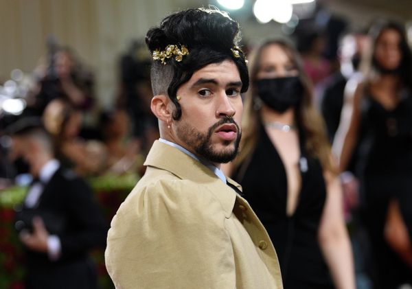 Рэпер Bad Bunny на благотворительном балу Met Gala 2022 в музее Метрополитен в Нью-Йорке. - Sputnik Азербайджан