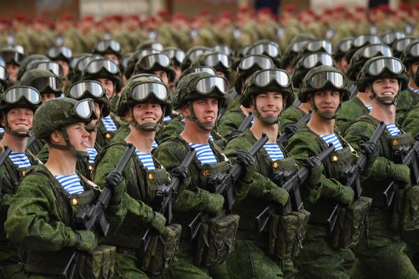Военнослужащие воздушно-десантных войск. - Sputnik Азербайджан