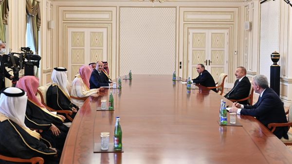 Президент Алиев принял генпрокурора Саудовской Аравии - Sputnik Азербайджан