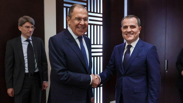 Министр иностранных дел Азербайджана Джейхун Байрамов и министр иностранных дел РФ Сергей Лавров - Sputnik Азербайджан