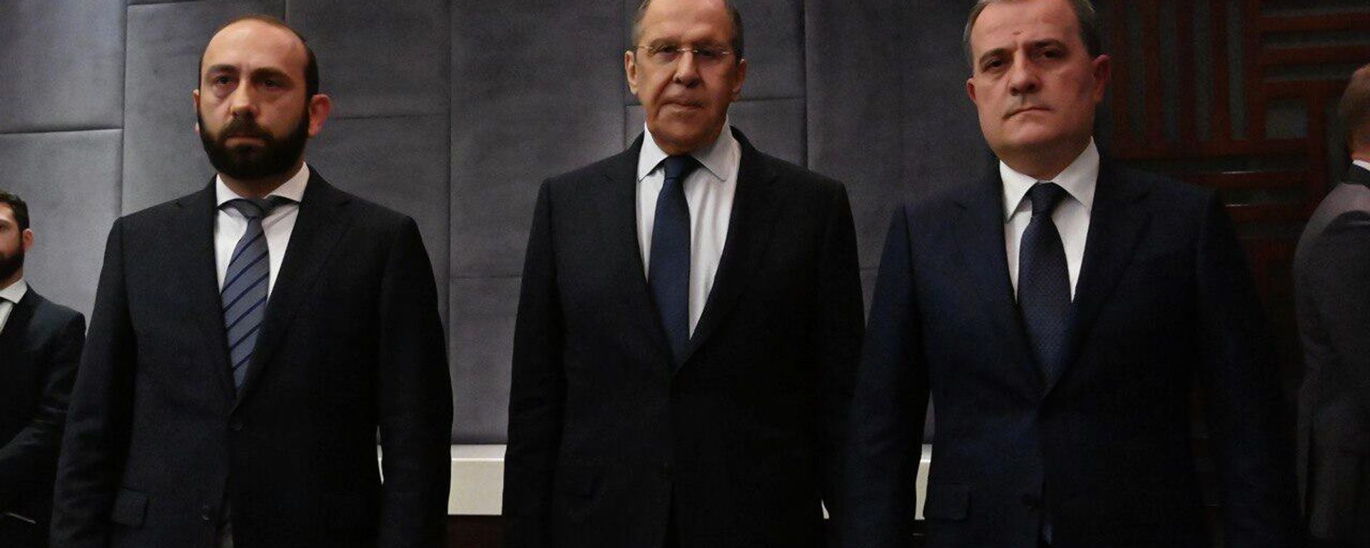 Сергей Лавров, Джейхун Байрамов и Арарат Мирзоян, фото из архива - Sputnik Азербайджан, 1920, 14.01.2025
