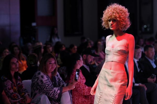 Яркие образы 12-го сезона Azerbaijan Fashion Week. - Sputnik Азербайджан