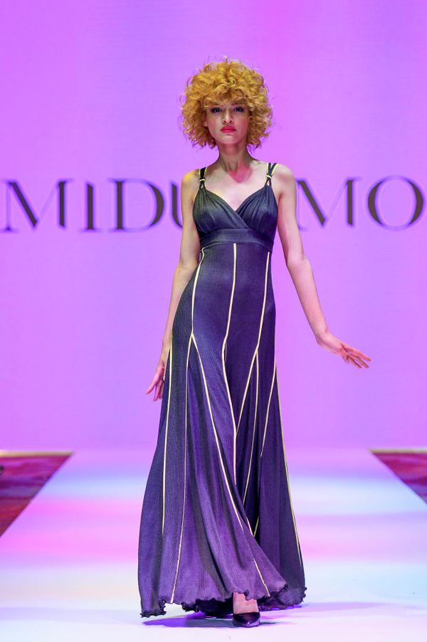 Яркие образы 12-го сезона Azerbaijan Fashion Week. - Sputnik Азербайджан