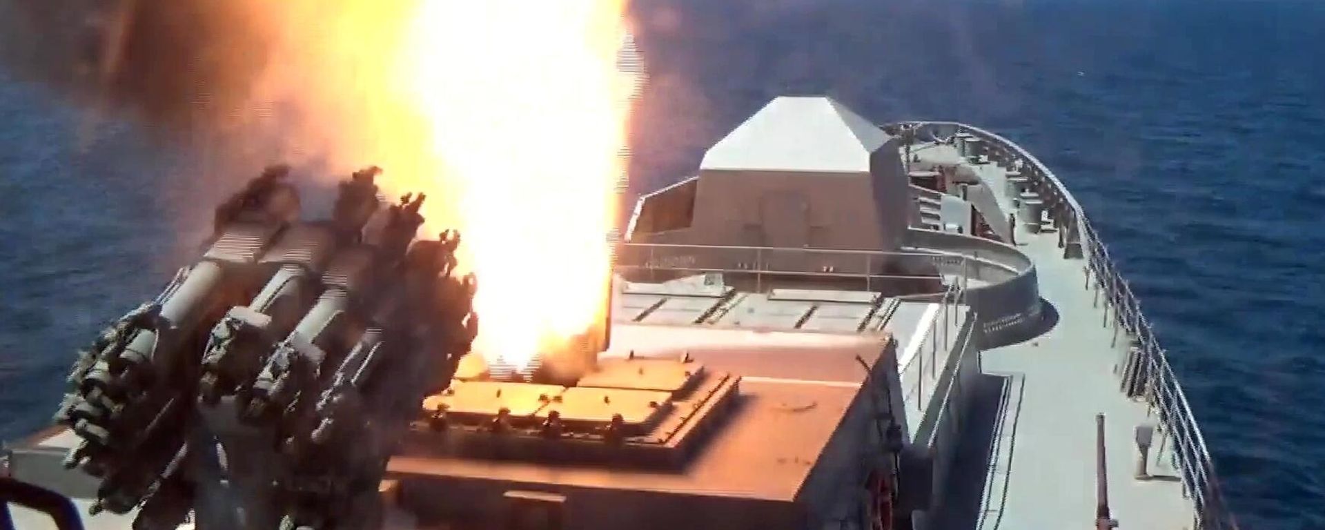 Пуск Калибров из акватории Черного моря по военным объектам ВСУ - Sputnik Азербайджан, 1920, 30.05.2025