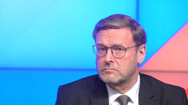 Сопредседатель комиссии, вице-спикер Совета Федерации РФ Константин Косачев  - Sputnik Азербайджан