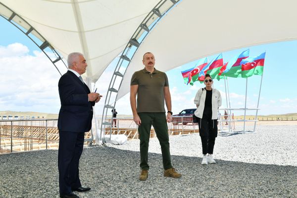Поездка Президента Ильхам Алиева и первой леди Мехрибан Алиевой в Физулинский, Джебраильский и Зангиланский районы - Sputnik Азербайджан