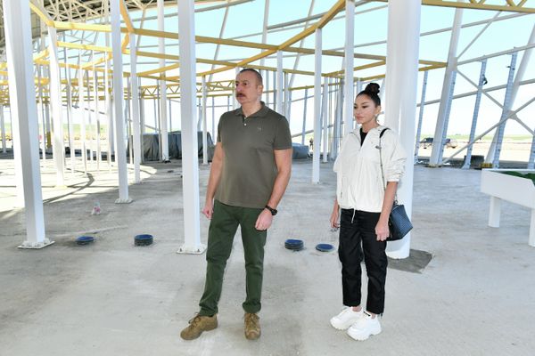 Поездка Президента Ильхам Алиева и первой леди Мехрибан Алиевой в Физулинский, Джебраильский и Зангиланский районы - Sputnik Азербайджан