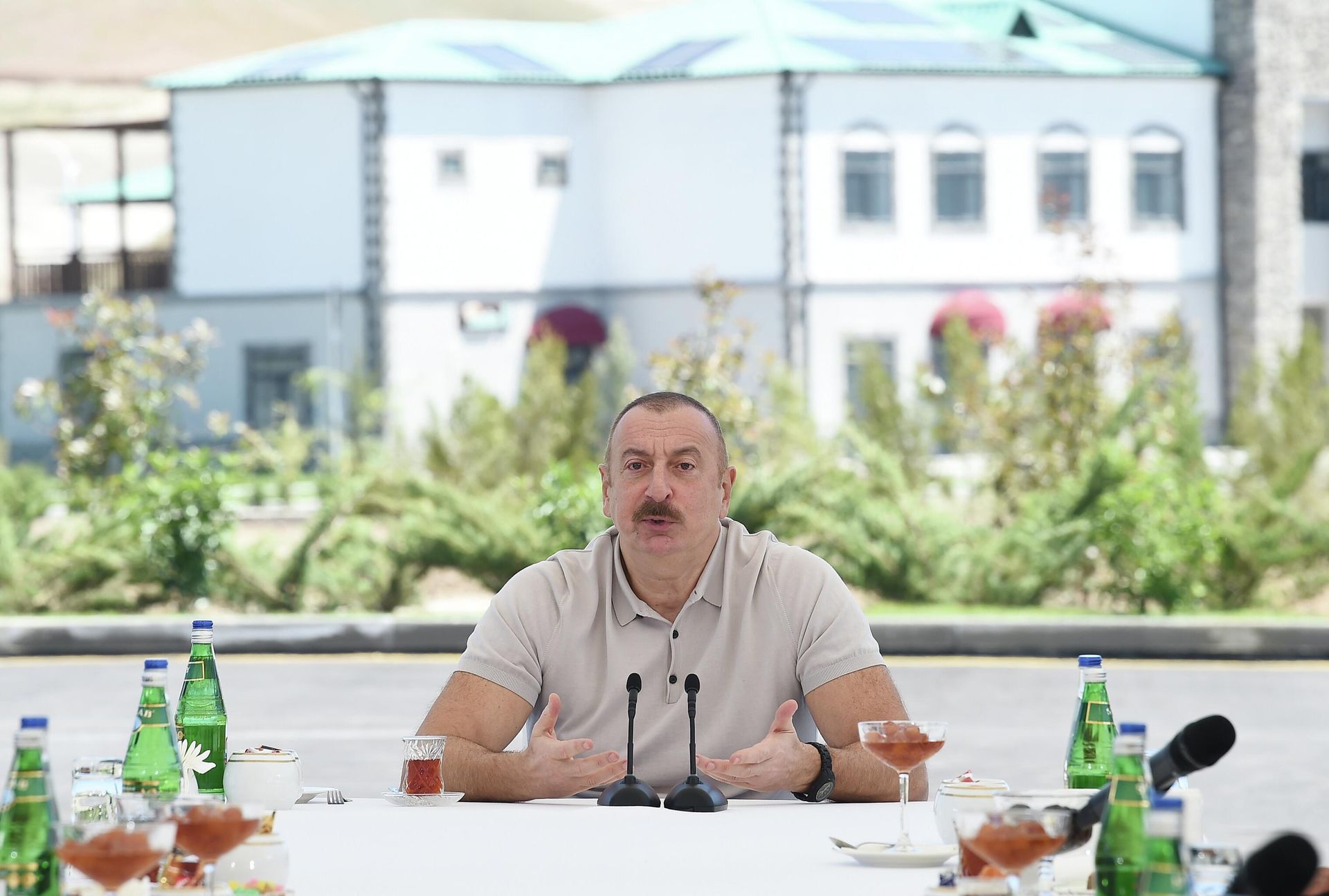 Prezident İlham Əliyev və birinci xanım Mehriban Əliyeva Zəngilanda “Ağıllı kənd” layihəsinin birinci mərhələsi üzrə açılış mərasimində iştirak ediblər  - Sputnik Азербайджан, 1920, 28.05.2022