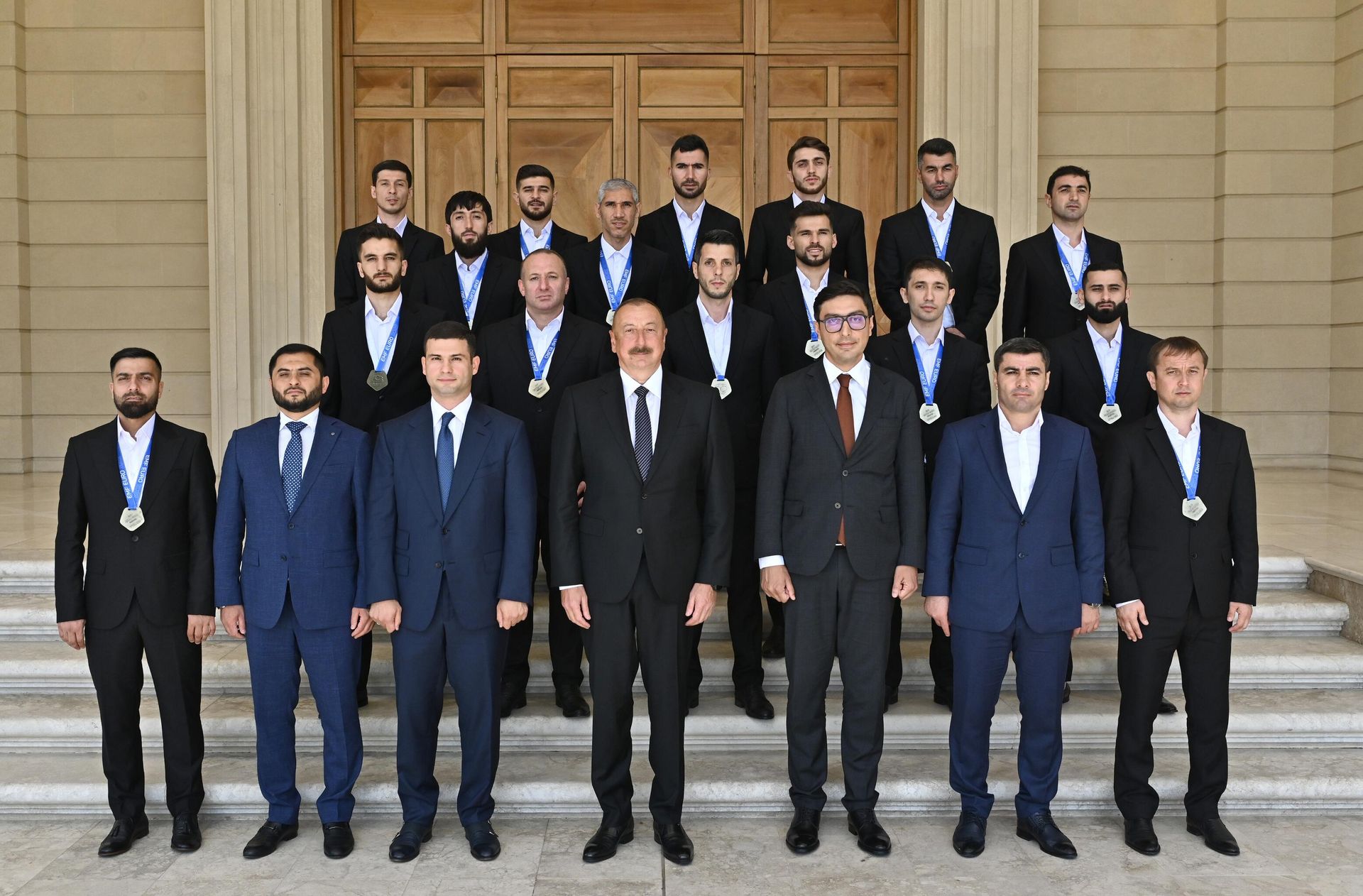 Prezident İlham Əliyev minifutbol üzrə Avropa çempionatının qalibi olan milli komandamızın üzvlərini qəbul edib - Sputnik Азербайджан, 1920, 14.06.2022