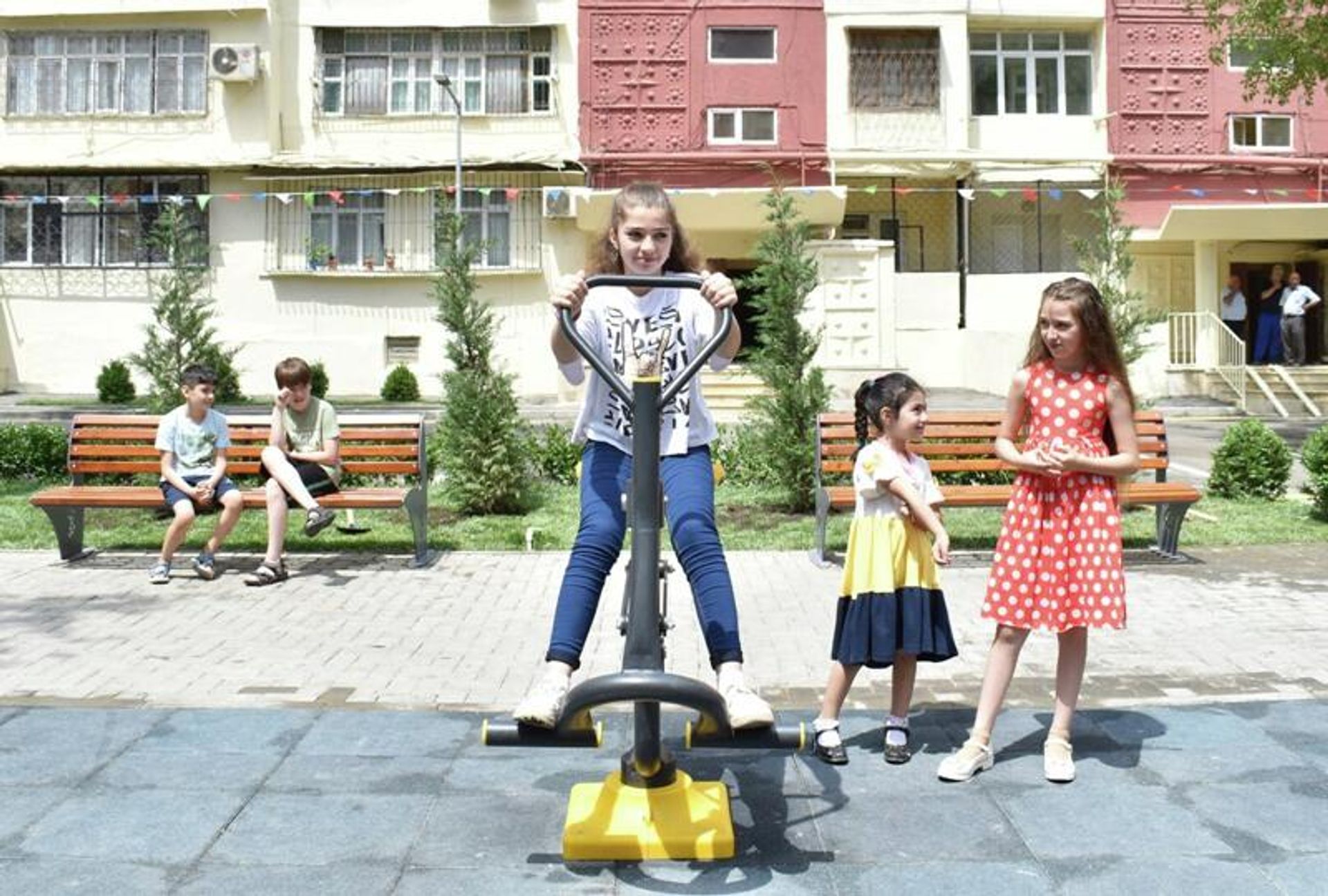 Yasamalda “Bizim həyət” layihəsi - Sputnik Азербайджан, 1920, 24.06.2022