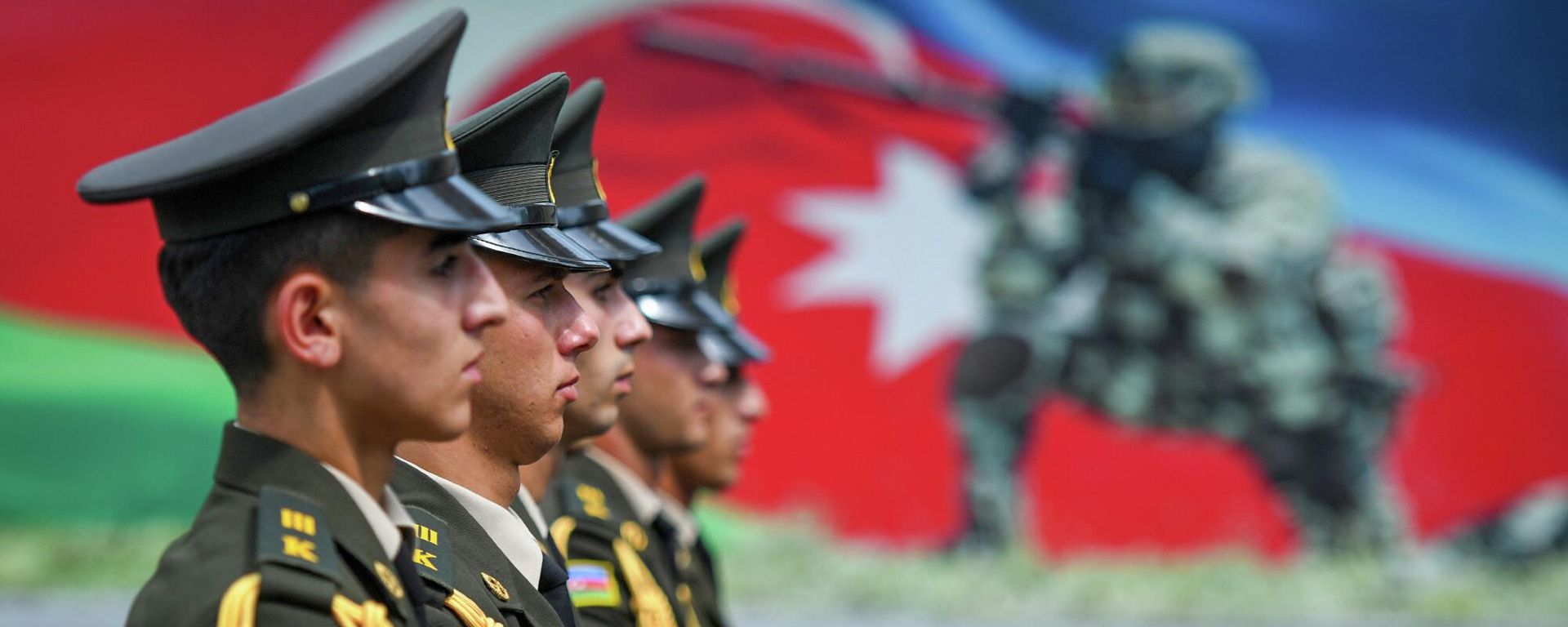 Выступления военных оркестров по случаю Дня Вооруженных cил в Баку. - Sputnik Азербайджан, 1920, 23.10.2023