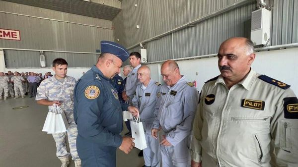 Церемония награждения пожарных из зарубежных стран, которые приняли участие в операциях по тушению лесных пожаров в провинции Мугла - Sputnik Азербайджан