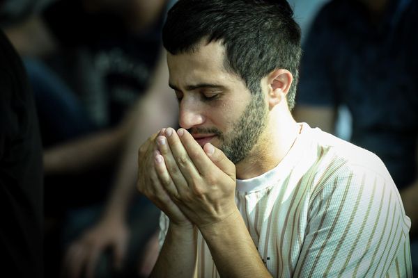 Bakıda İlahiyyət məscidində müqəddəs Qurban bayramı - Qurban Bayramı şərəfinə təntənəli  namaz - Sputnik Азербайджан
