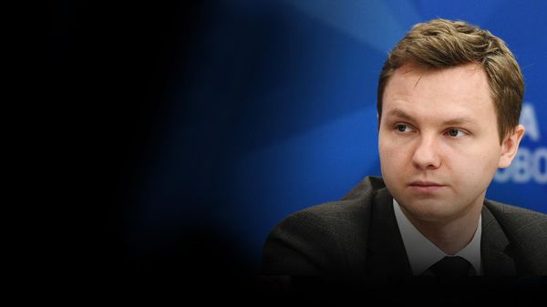 Юшков рассказал, к чему приведут попытки Запада установить потолок цен - Sputnik Азербайджан