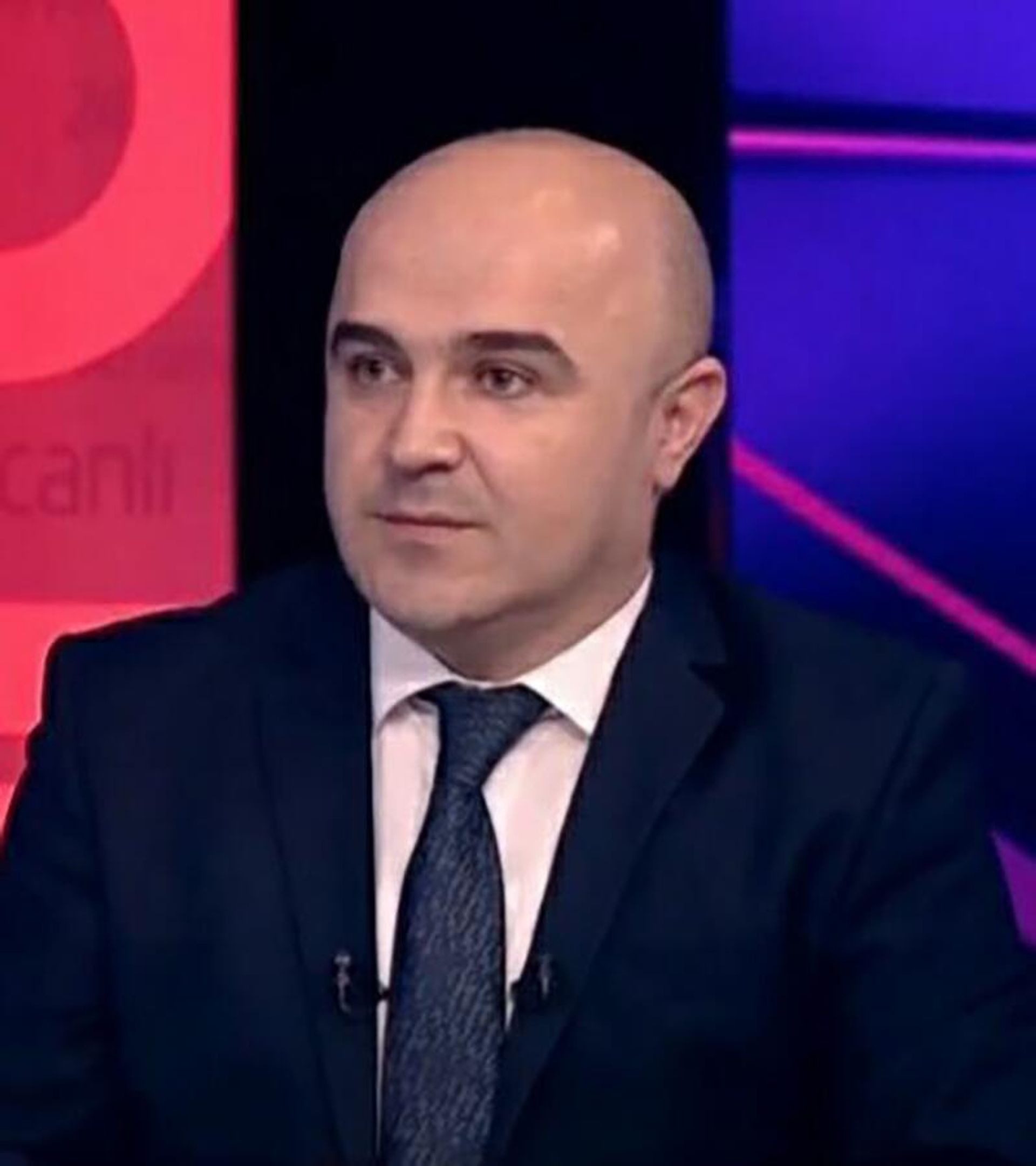 Экономист Эльданиз Амиров - Sputnik Азербайджан, 1920, 14.07.2022