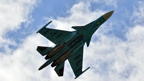 Самолеты-бомбардировщики Су-34 в зоне спецоперации - Sputnik Азербайджан