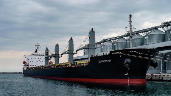 Вид на порт с морского вокзала в Одессе - Sputnik Азербайджан