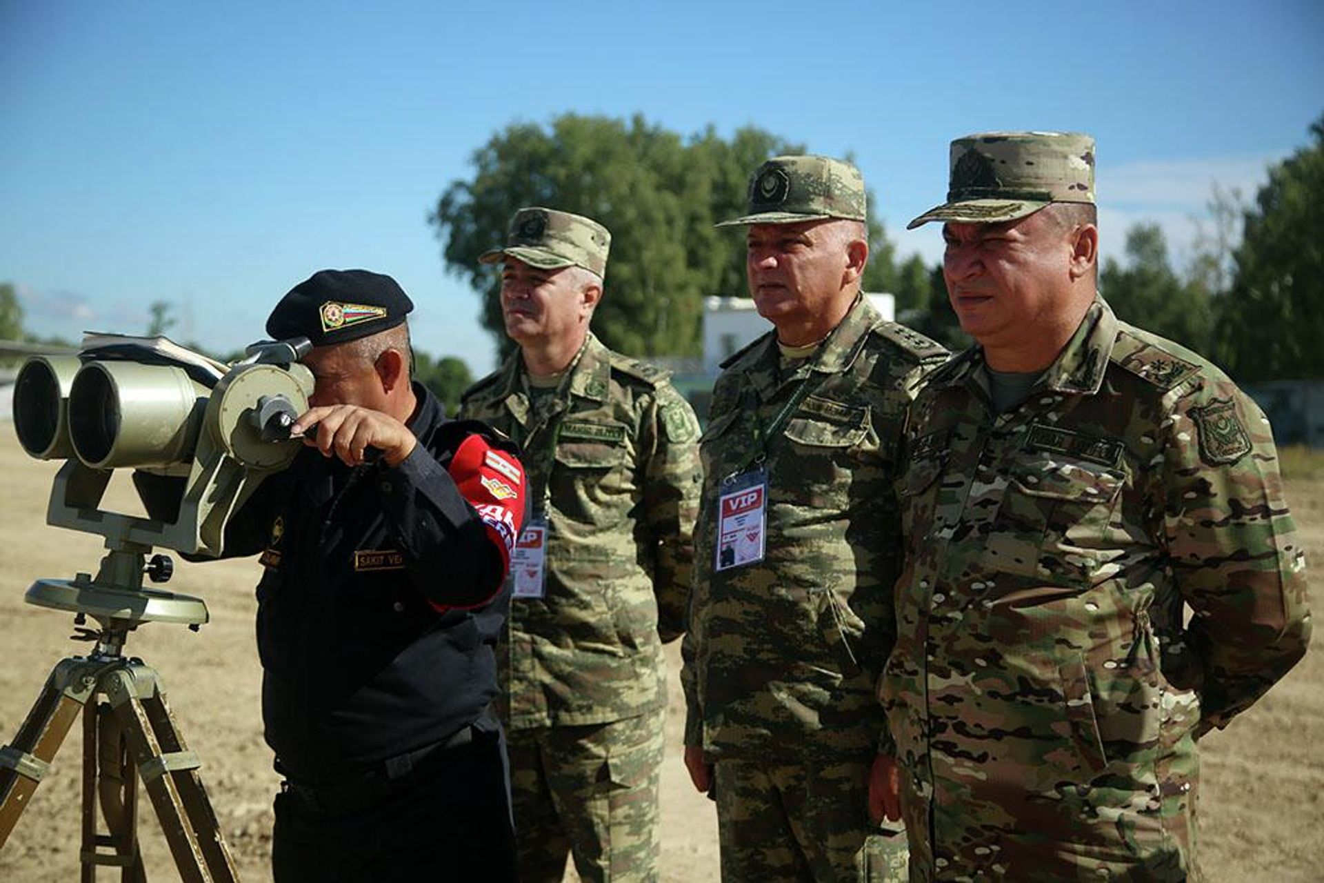 Tankçılarımız “Tank biatlonu” müsabiqəsinə hazırlıqlarını davam etdirir - Sputnik Азербайджан, 1920, 11.08.2022
