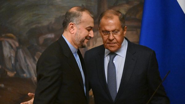 Министры иностранных дел России и Ирана Сергей Лавров и Ирана Хоссейн  Амир Абдоллахиан  - Sputnik Азербайджан