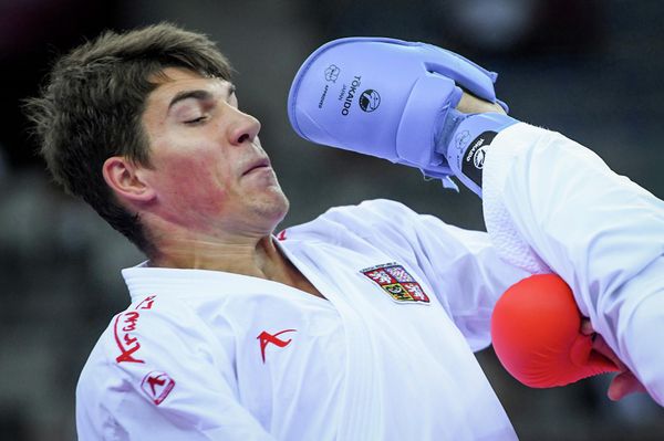 Каратисты во время поединка на турнире Премьер-лига Karate1 в Баку. - Sputnik Азербайджан
