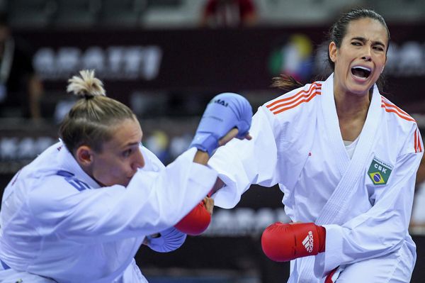 Каратистки во время поединка на турнире Премьер-лига Karate1 в Баку. - Sputnik Азербайджан