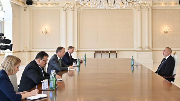 Президент Азербайджана Ильхам Алиев принял специального представителя Европейского союза по Южному Кавказу Тойво Клаара - Sputnik Азербайджан