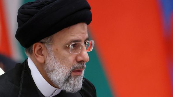 Президент Ирана Ибрахим Раиси на заседании в расширенном составе глав стран - участниц Шанхайской организации сотрудничества (ШОС), глав стран - наблюдателей ШОС, глав приглашенных государств и глав приглашенных международных организаций. - Sputnik Азербайджан