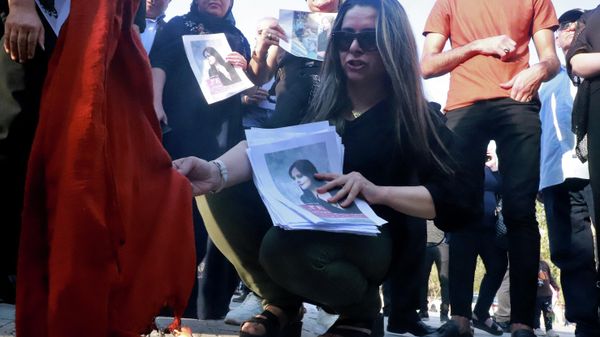 Протесты в Иране - Sputnik Азербайджан