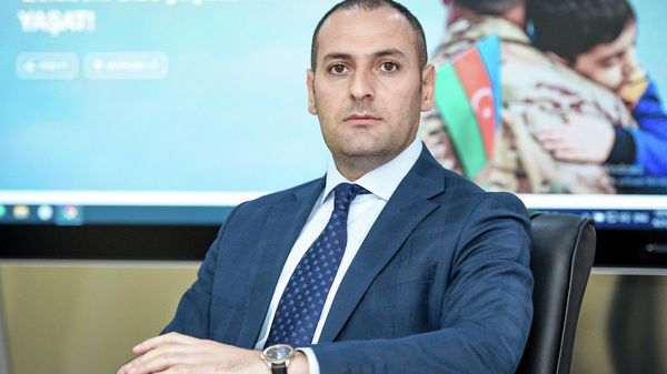 Глава фонда YAŞAT Эльвин Гусейнов - Sputnik Азербайджан