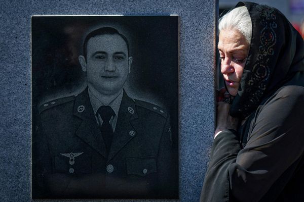 День памяти шехидов на II Аллее почётного захоронения в Баку. - Sputnik Азербайджан
