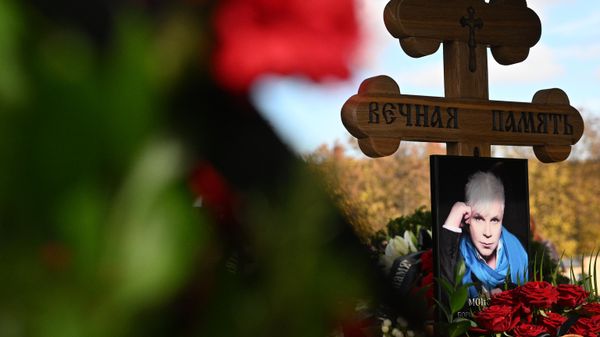 Прощание с Борисом Моисеевым - Sputnik Азербайджан