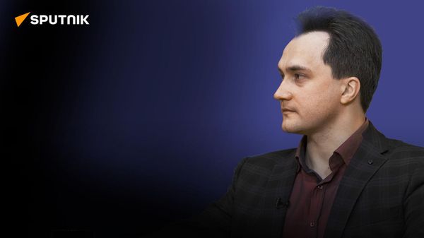 Фролов рассказал, к чему приведет США сокращение добычи нефти странами ОПЕК+ - Sputnik Азербайджан