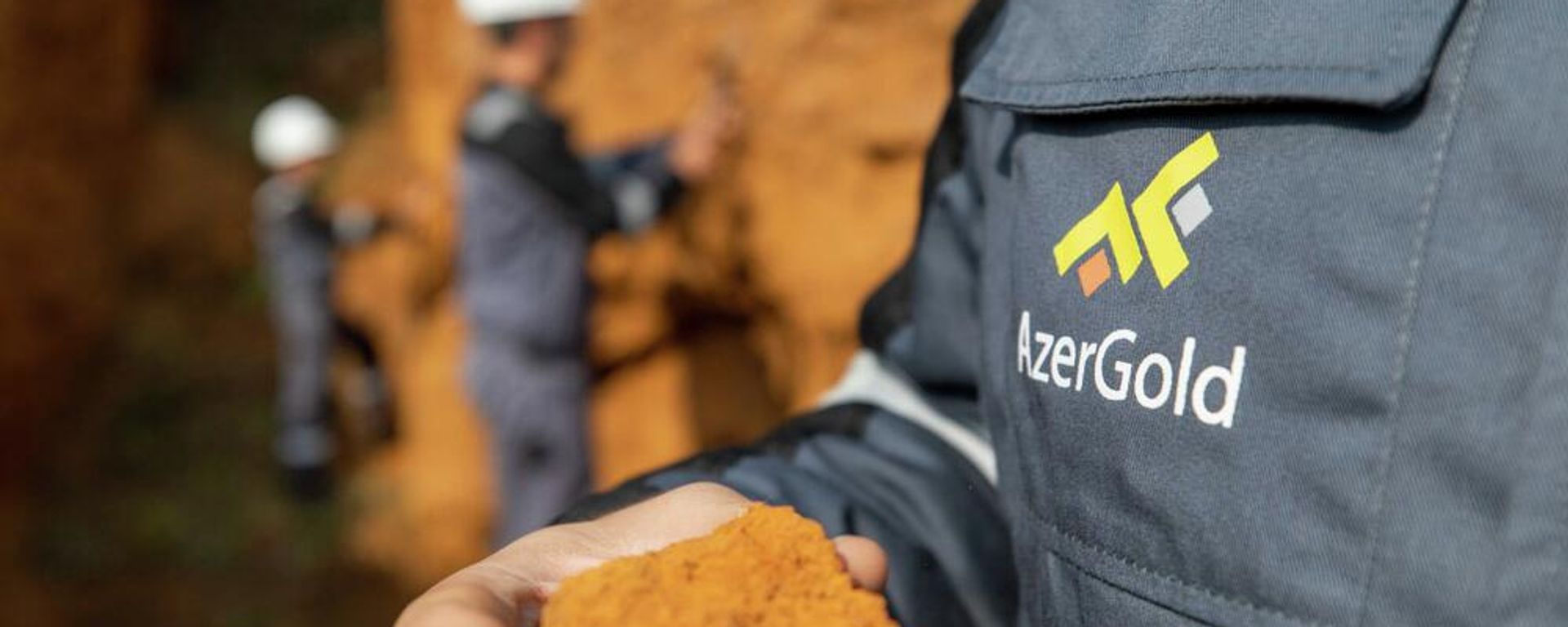 Сотрудники AzerGold - Sputnik Азербайджан, 1920, 13.03.2023