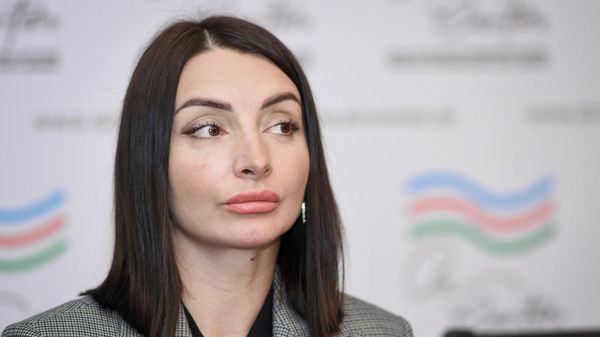 Ermənistanın 2020-ci il oktyabrın 11-də Gəncədə törətdiyi terrorun ikinci ildönümü ilə bağlı keçirilən “dəyirmi masa” - Sputnik Азербайджан