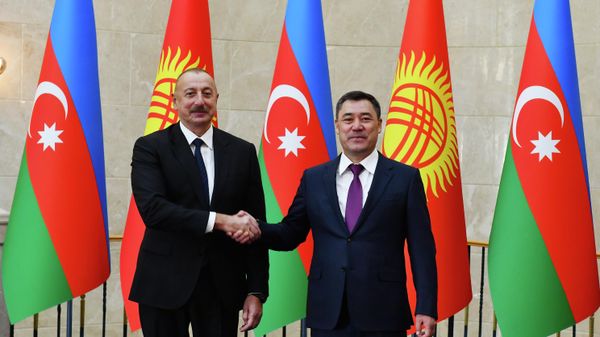 İlham Əliyev və Sadır Japarov - Sputnik Азербайджан