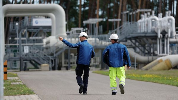 Нефтяной завод, фото из архива - Sputnik Азербайджан