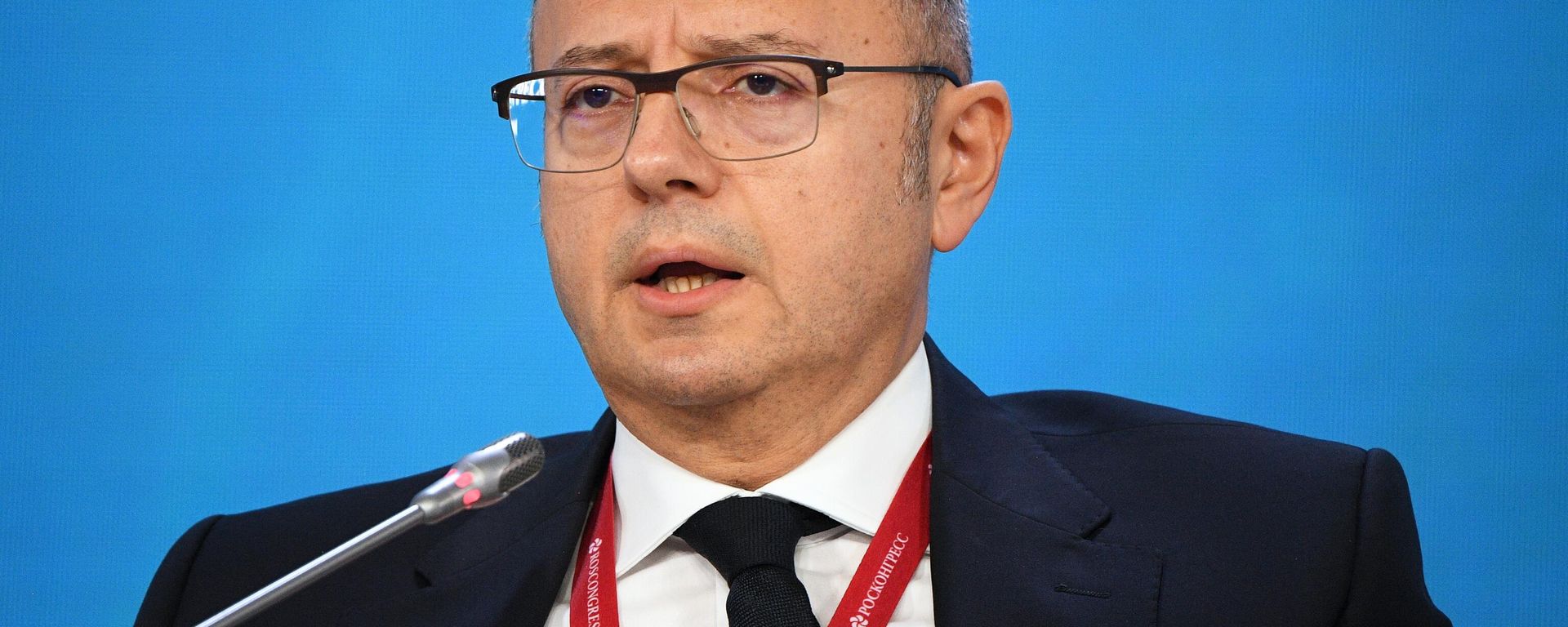 Министр энергетики АР Пярвиз Шахбазов - Sputnik Азербайджан, 1920, 03.05.2025