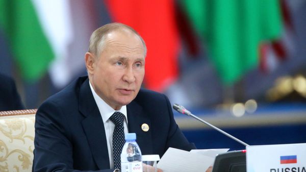 Президент РФ Владимир Путин, фото из архива - Sputnik Азербайджан